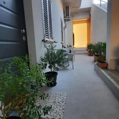 Galleria 38 * سوفيراتو مارينا
